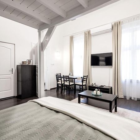 부다페스트 Charming Downtown Hideaway Steps From New York Cafe! 아파트 외부 사진