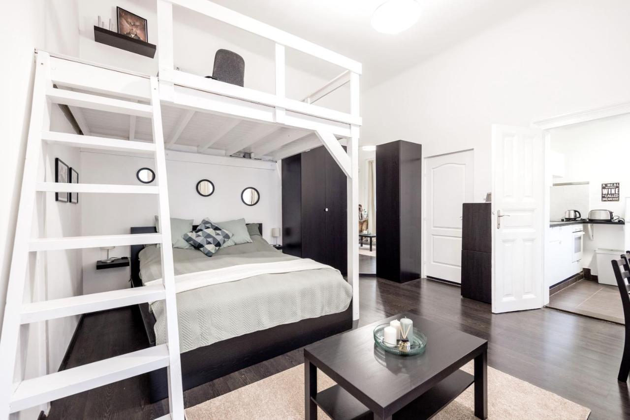 부다페스트 Charming Downtown Hideaway Steps From New York Cafe! 아파트 외부 사진